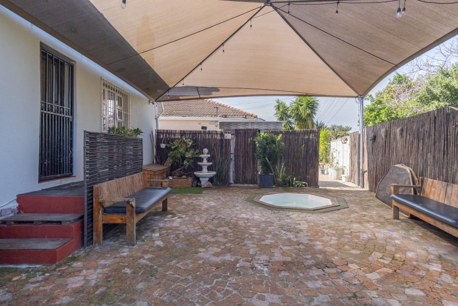 5 Bedroom Property for Sale in Wynberg Western Cape